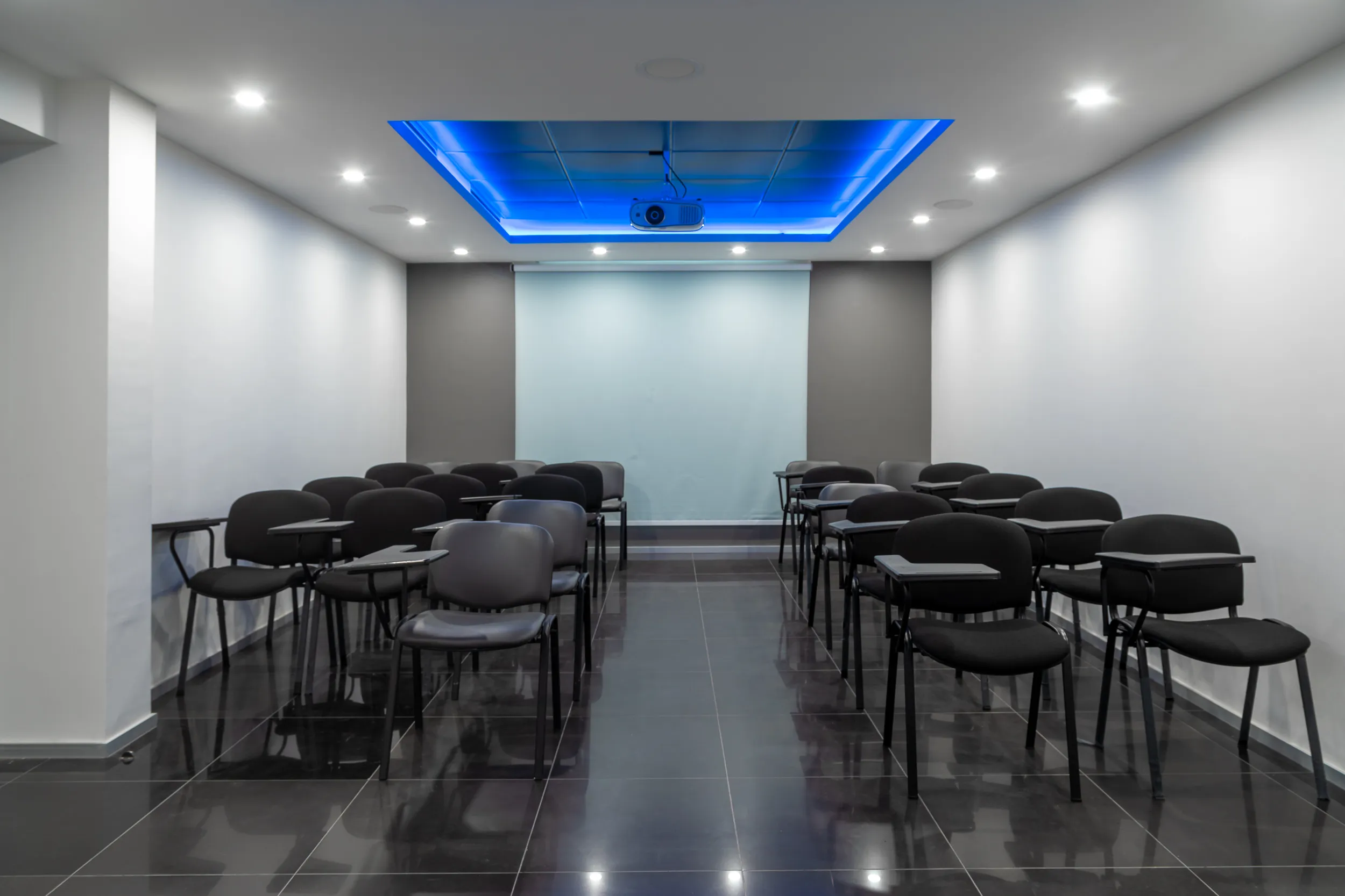 Sala de capacitación — Showroom Express Dent
